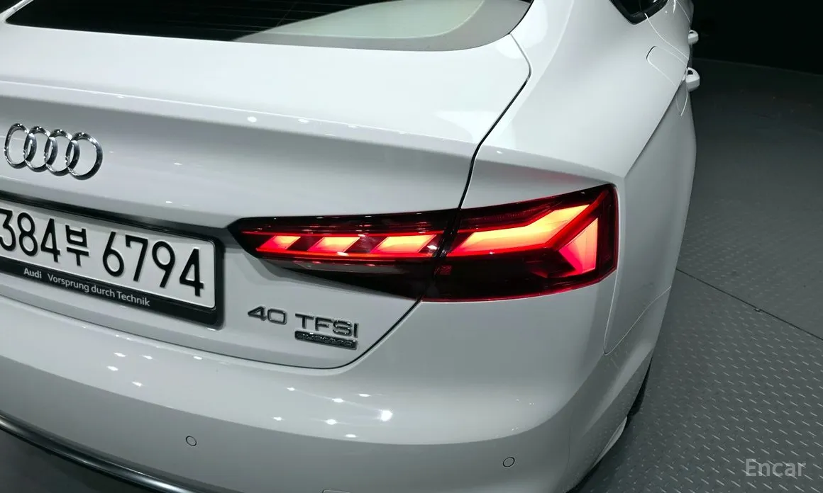 Audi A5 2017 40 TFSI Quattro Premium Sportback