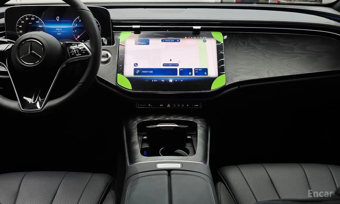 Mercedes-Benz E-Class 2024 E200 Avantgarde