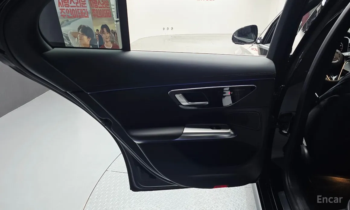 Mercedes-Benz E-Class 2024 E200 Avantgarde