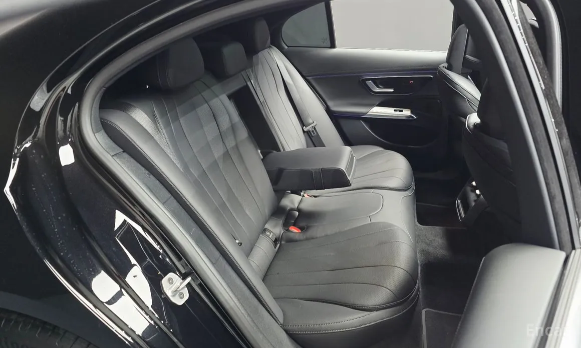 Mercedes-Benz E-Class 2024 E200 Avantgarde
