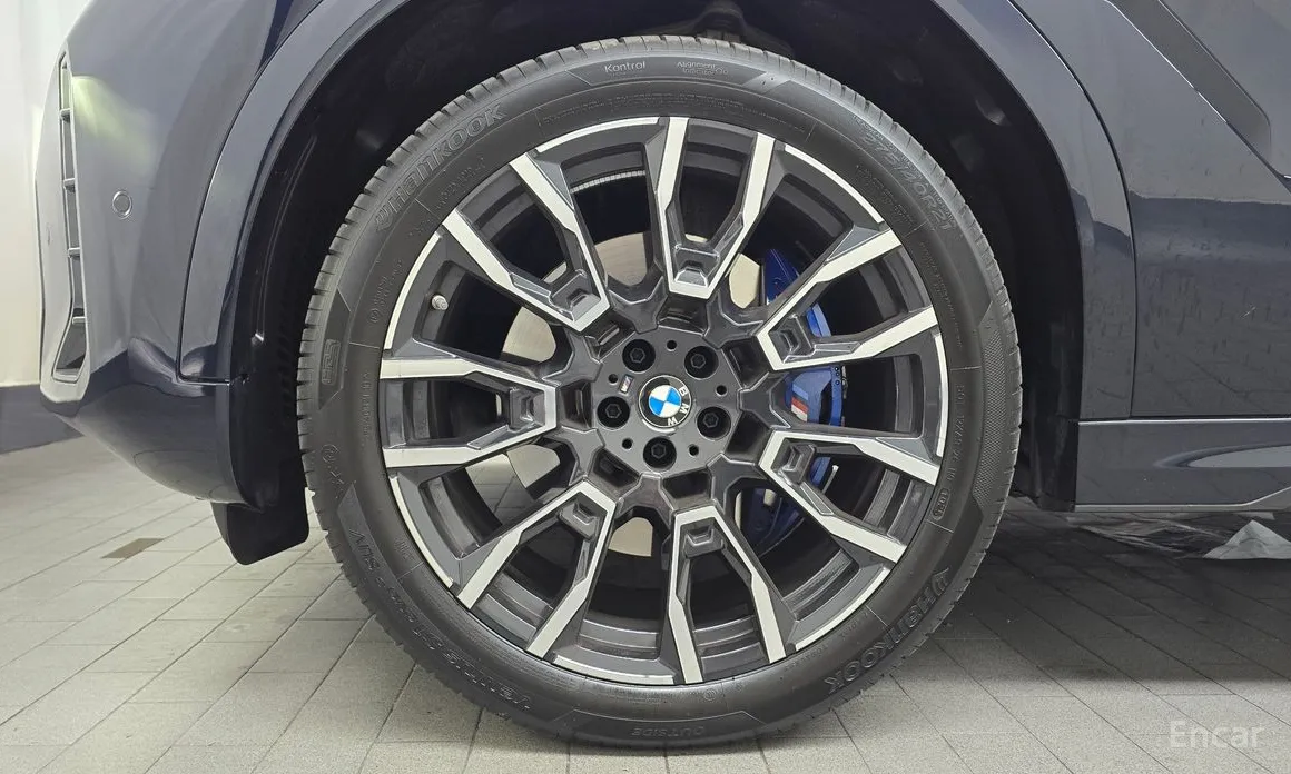 Photo 5 - BMW X6