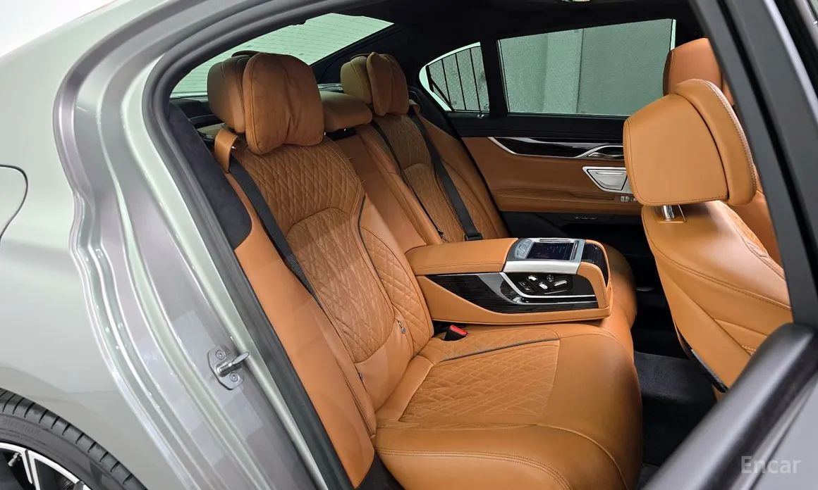 BMW 7 Series 2015 730d xDrive M Sport