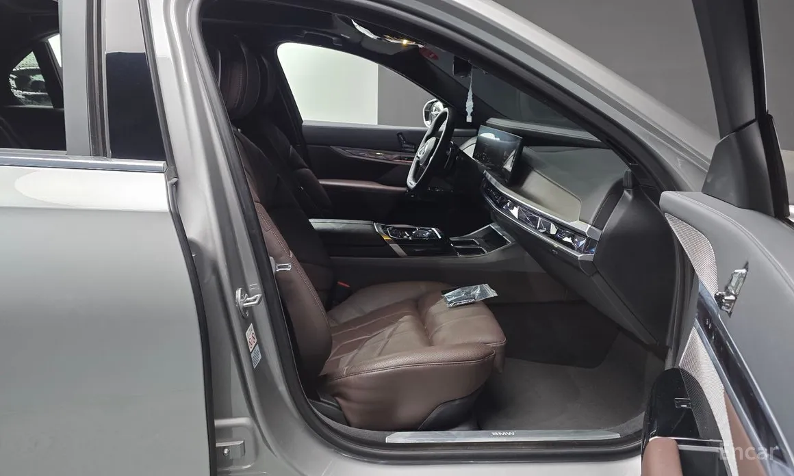 BMW 7 Series 2022 740d xDrive Design Pure Excellence