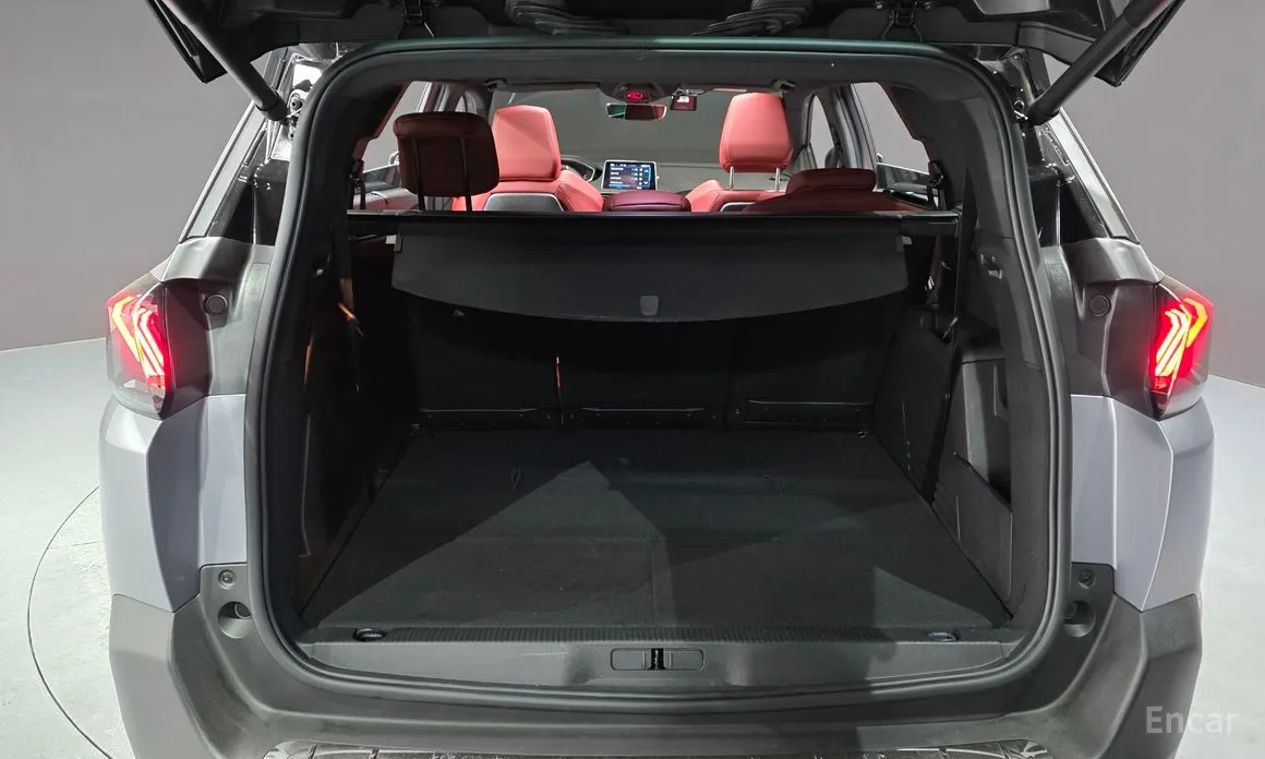 Фото 29 - Peugeot 5008