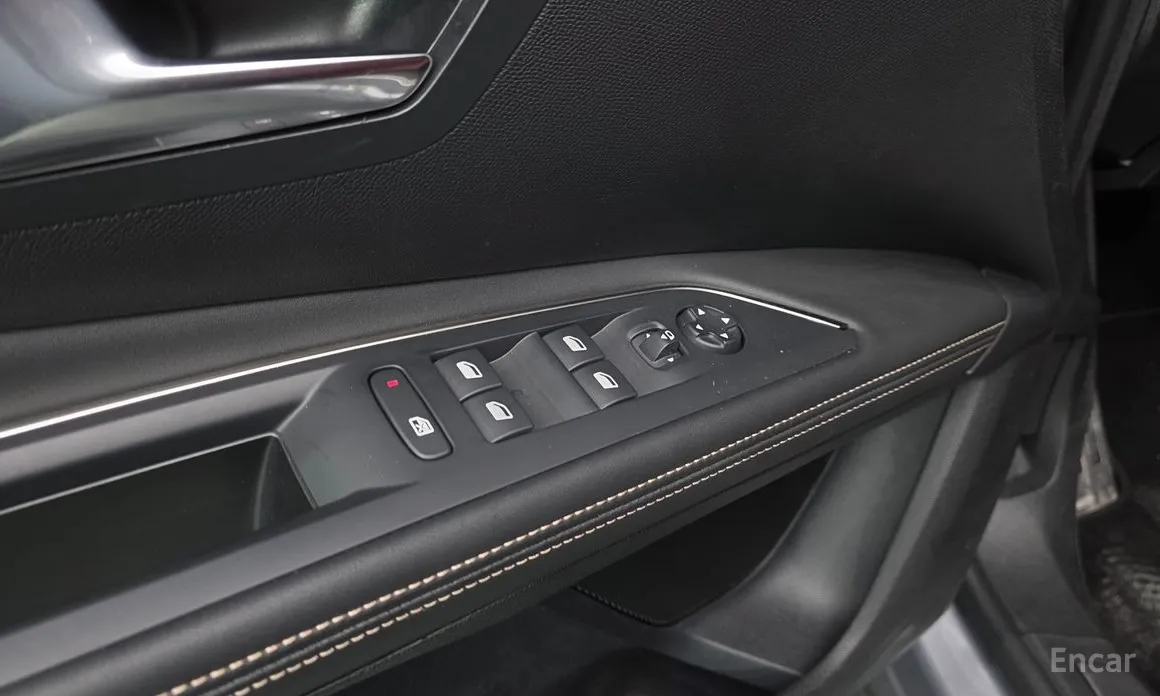 Фото 30 - Peugeot 5008