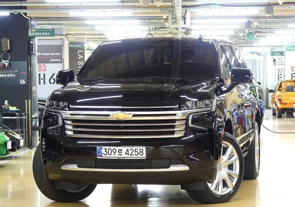 Фото 1 - Chevrolet Surburban