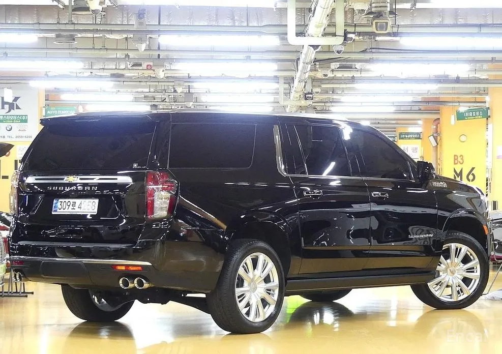 Фото 3 - Chevrolet Surburban