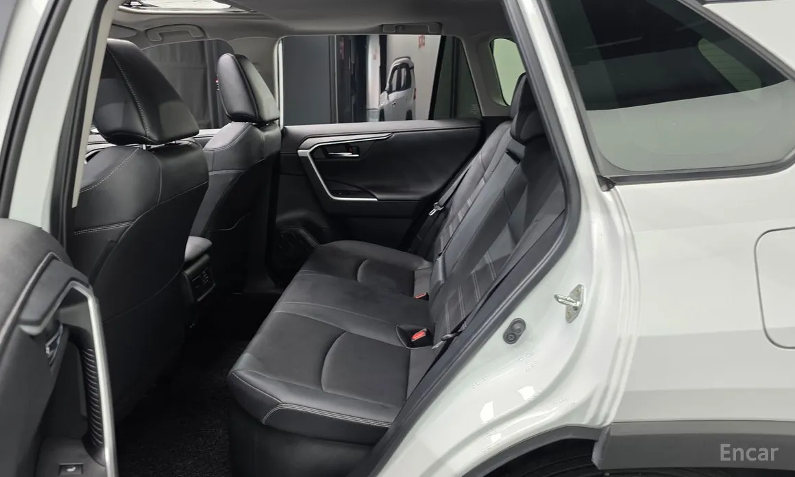 Toyota RAV4 2019 2,5 4WD Hybrid LTD