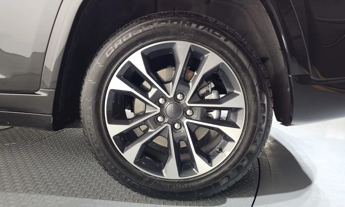 Jeep Cherokee 2021 3.6 Overland