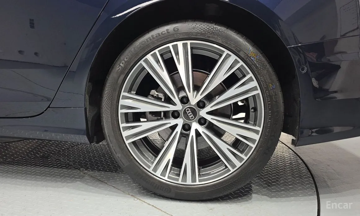Фото 21 - Audi A6