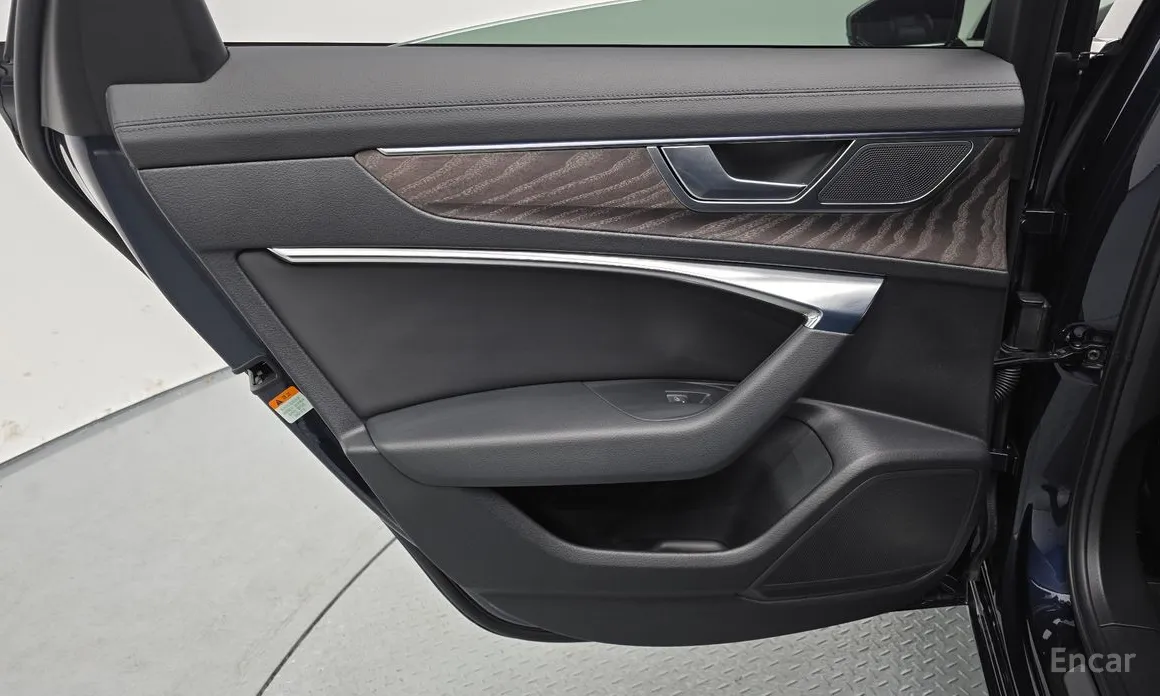 Фото 25 - Audi A6