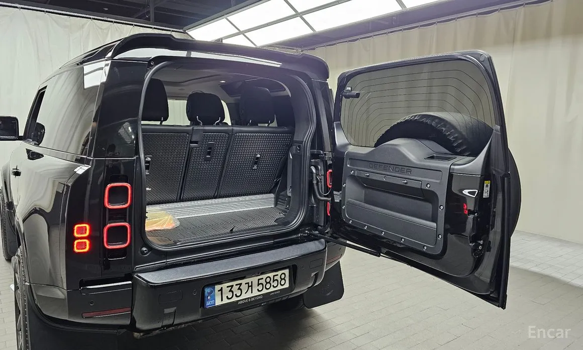 Фото 20 - Land Rover Defender