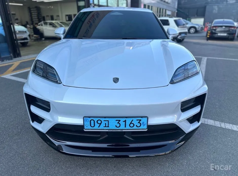 2024 Porsche Macan