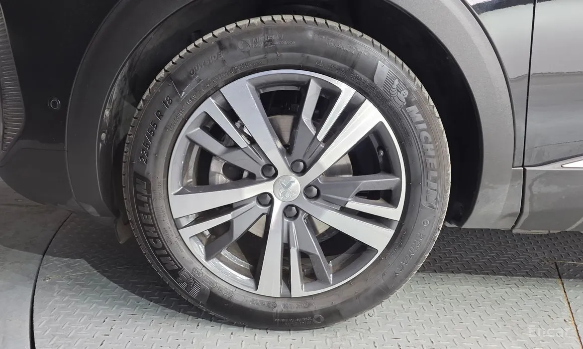 2017 Peugeot 5008