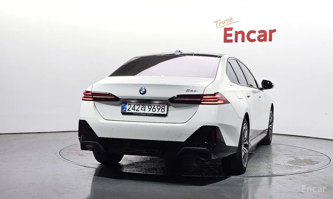 Фото 4 - BMW 5 Series