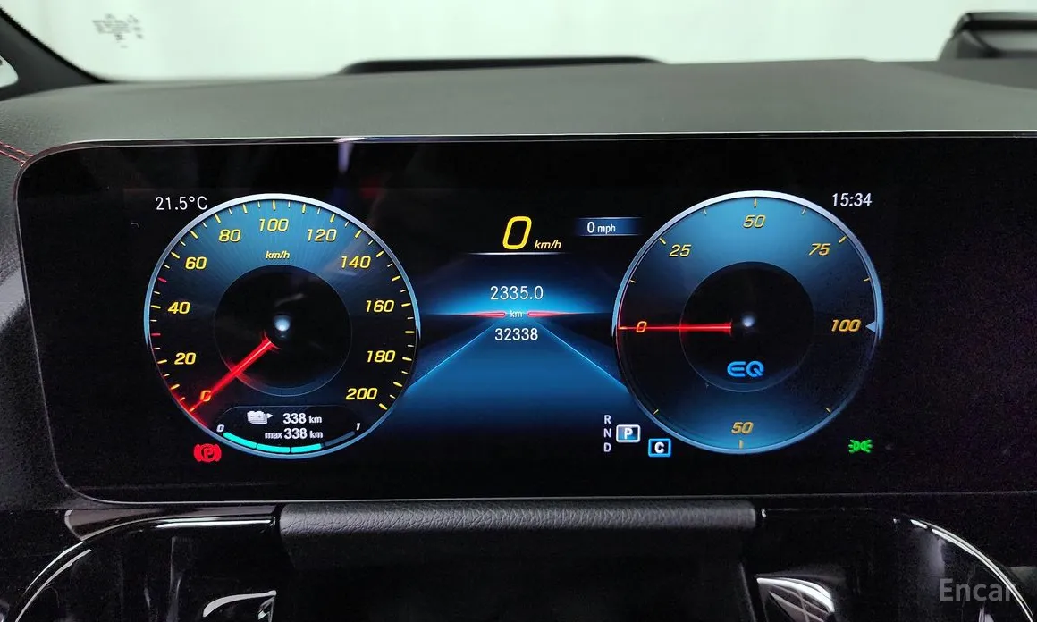 Фото 8 - Mercedes-Benz EQA