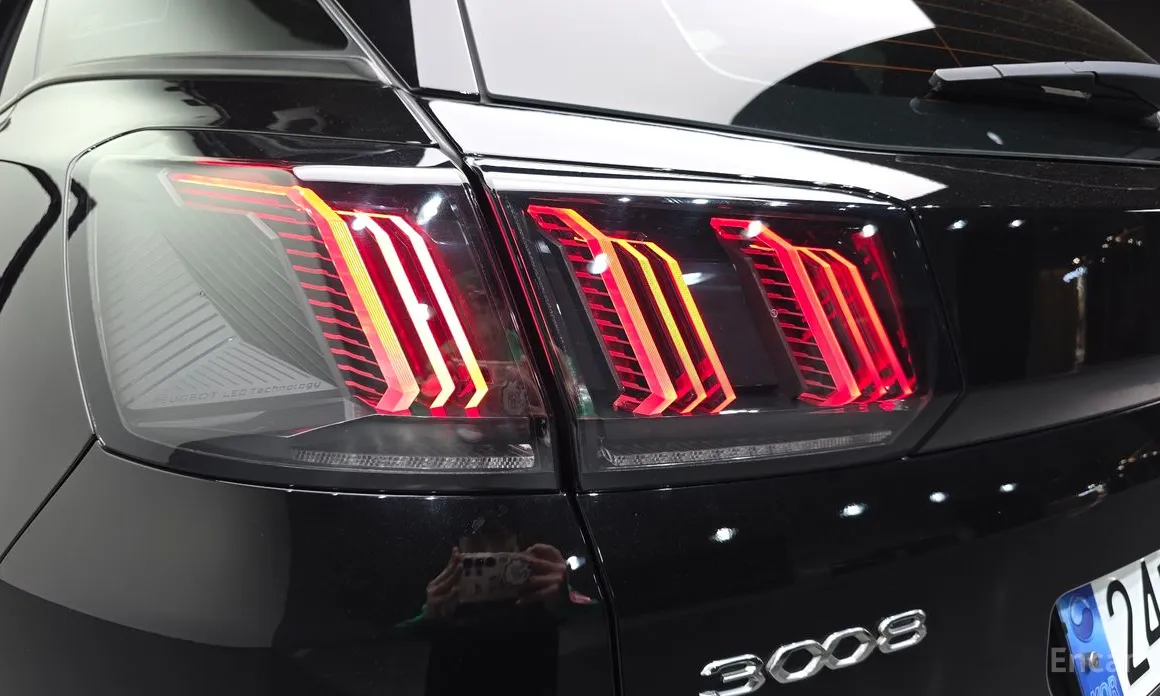 Фото 23 - Peugeot 3008