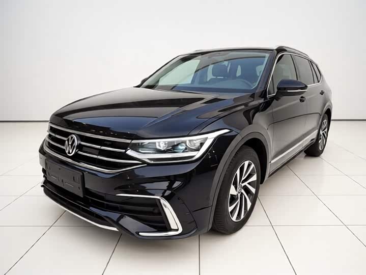 2023 Volkswagen Tiguan L Hybrid