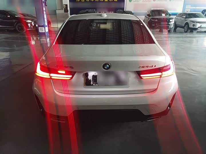 Photo 6 - BMW 3 Series