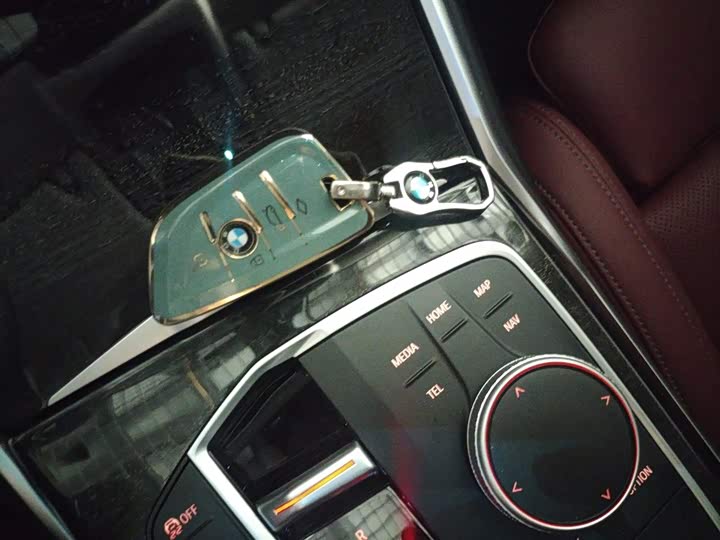 Photo 9 - BMW 3 Series