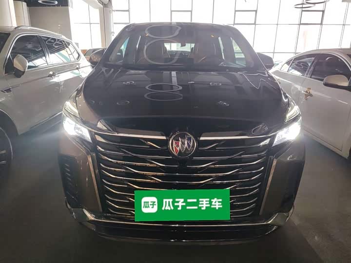 Photo 3 - Buick GL8 ES