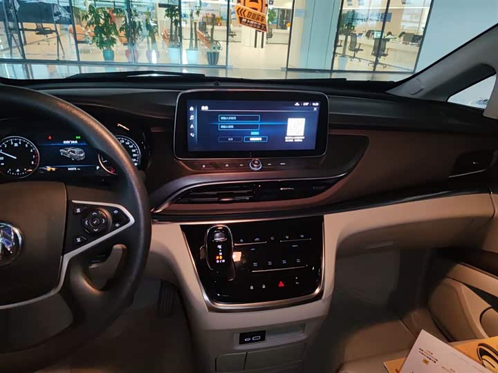 Photo 9 - Buick GL8 ES