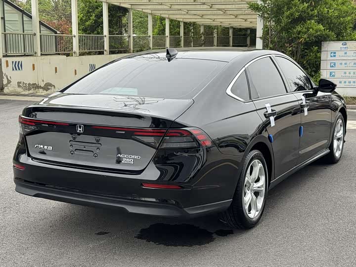 Фото 9 - Honda Accord