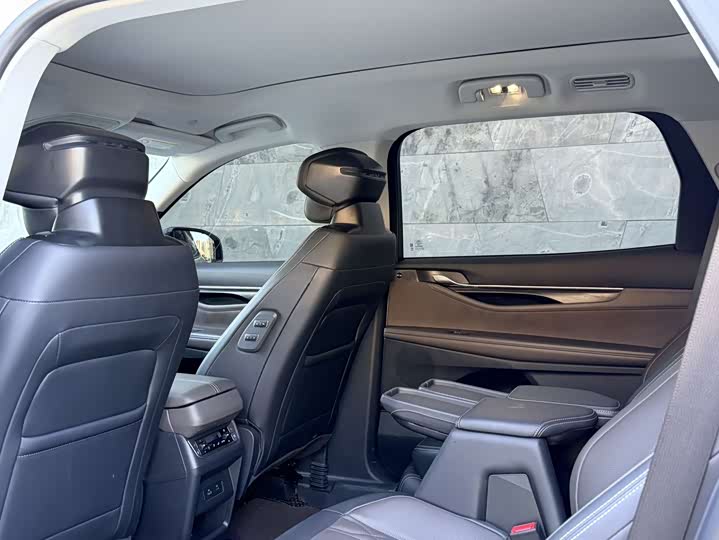 Ford Edge 2025 2025款 锐界L 2.0T EcoBoost 四驱七座至尊型