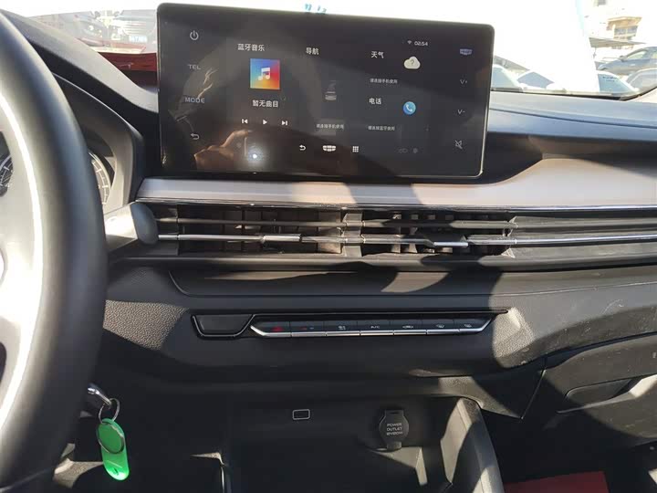 Фото 6 - Geely Vision X3