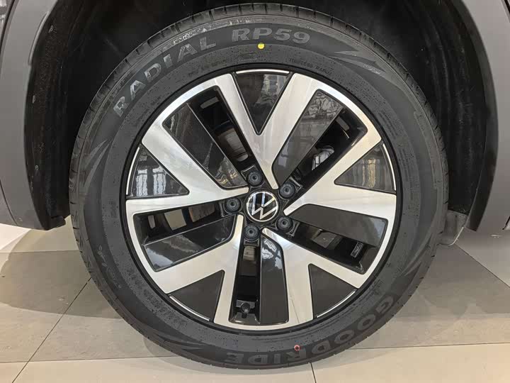 Volkswagen Tayron 2024 2024款 330TSI 两驱豪华Plus进阶版