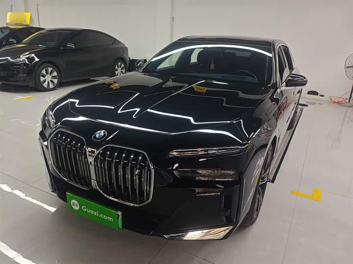 BMW i7 2023 2023款 eDrive50L 尊享M运动套装