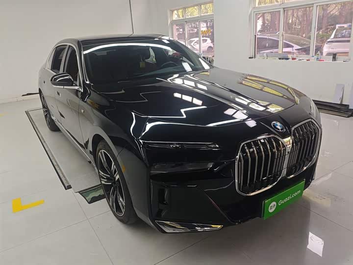 BMW i7 2023 2023款 eDrive50L 尊享M运动套装