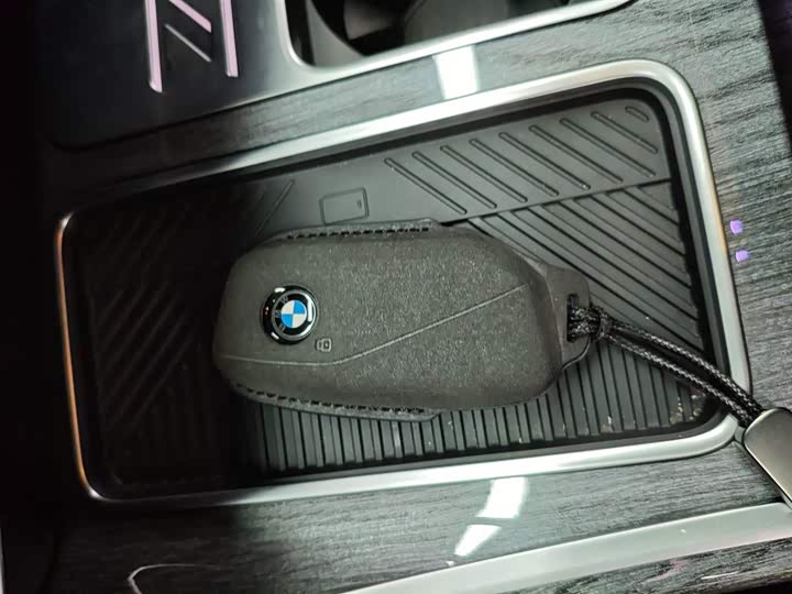 BMW i7 2023 2023款 eDrive50L 尊享M运动套装