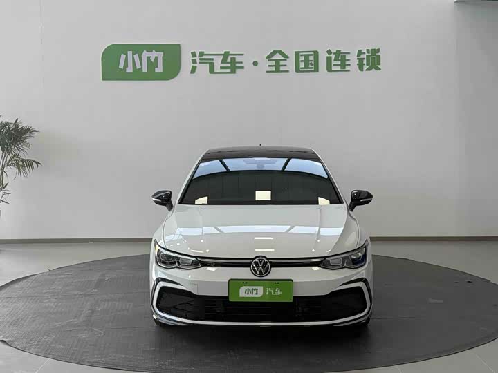 Фото 2 - Volkswagen Golf