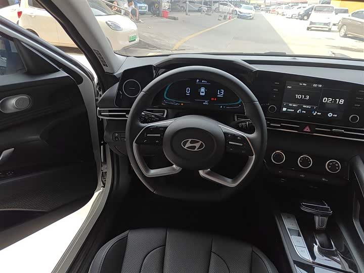 Hyundai Elantra N line 2023 2023款 1.5L CVT GLX精英版