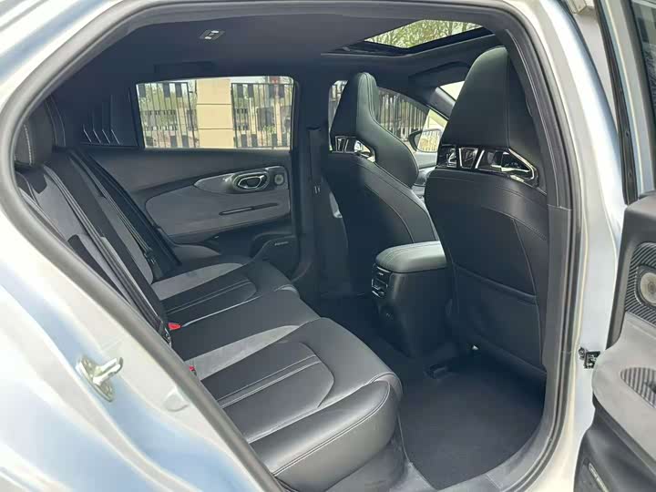 Фото 6 - GAC Trumpchi Empow R