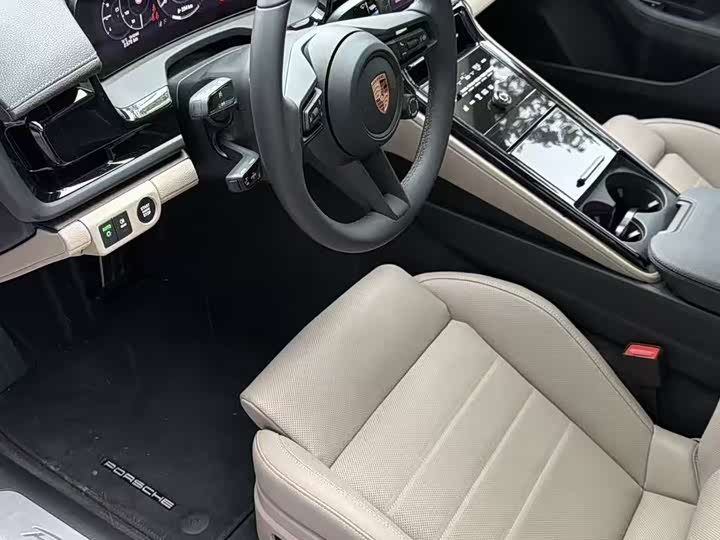 2026 Porsche Panamera