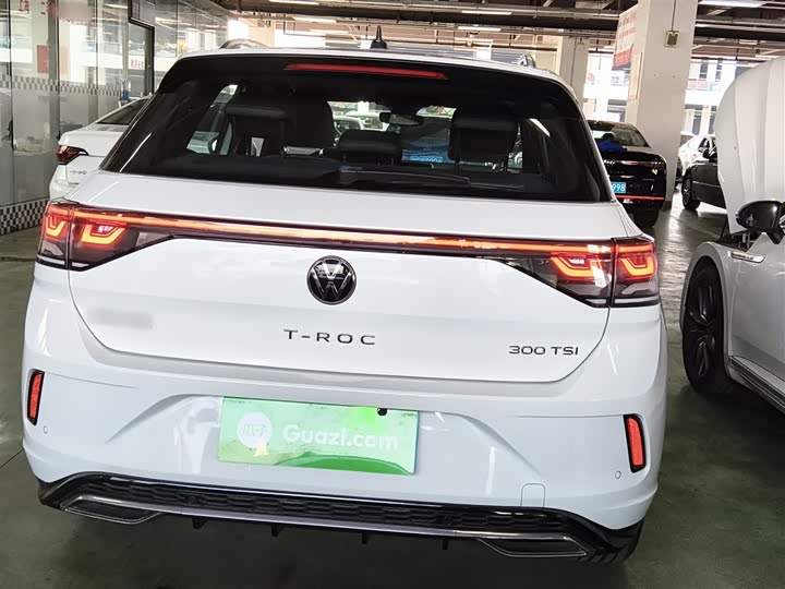 Volkswagen T-Roc 2025 2025款 改款 300TSI DSG两驱辰光版