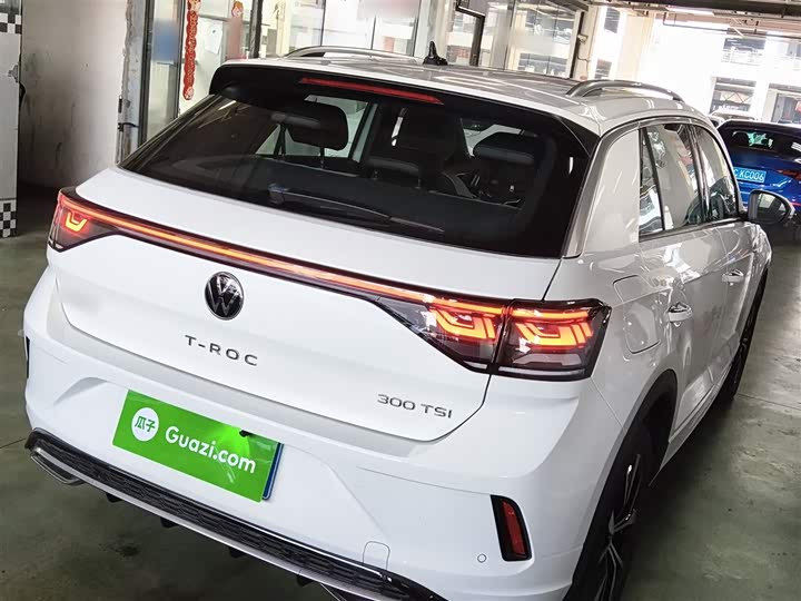 Volkswagen T-Roc 2025 2025款 改款 300TSI DSG两驱辰光版