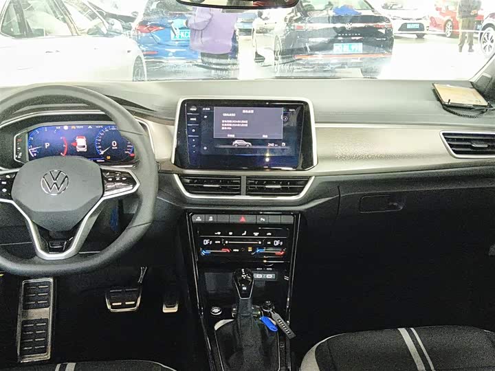 Volkswagen T-Roc 2025 2025款 改款 300TSI DSG两驱辰光版