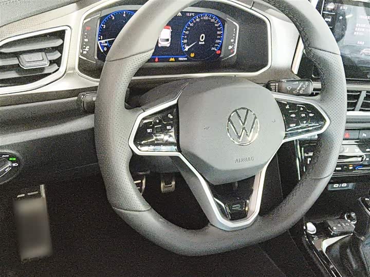 Volkswagen T-Roc 2025 2025款 改款 300TSI DSG两驱辰光版