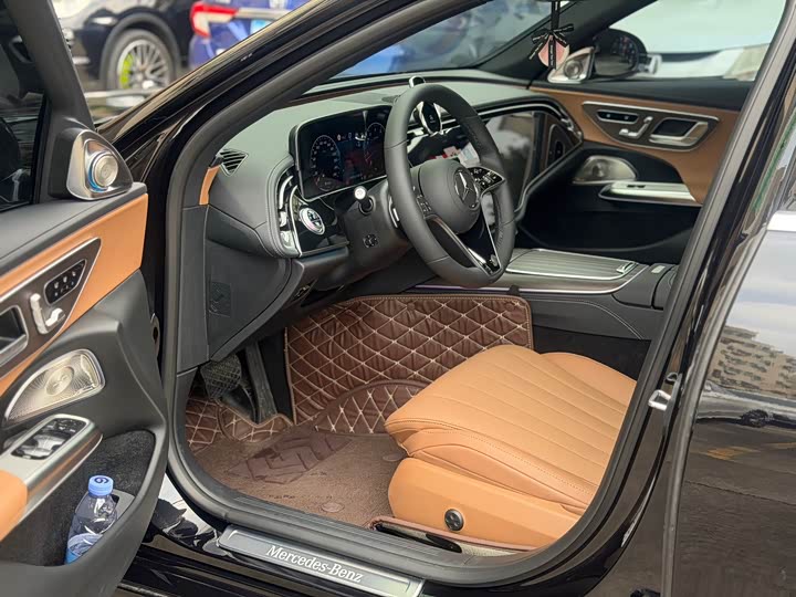 Mercedes-Benz E-Class 2026 2026款 E 300 L 豪华型