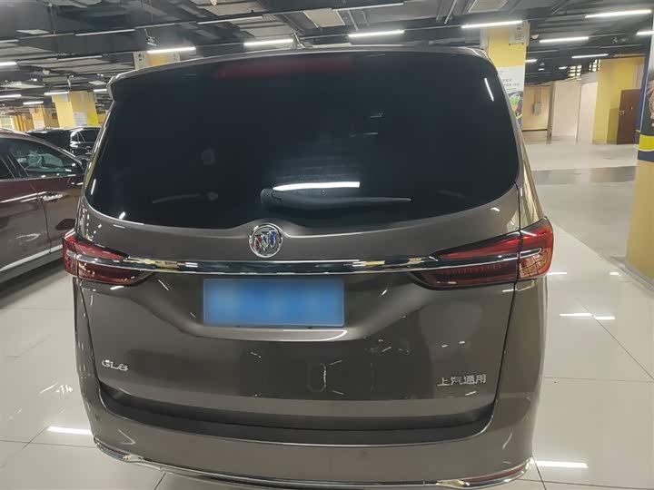 Фото 6 - Buick GL8 ES