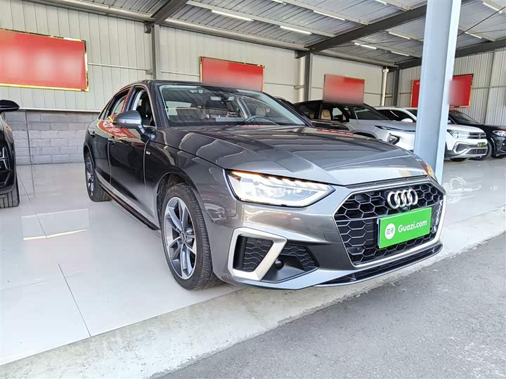 Zdjęcie 4 - Audi A4L