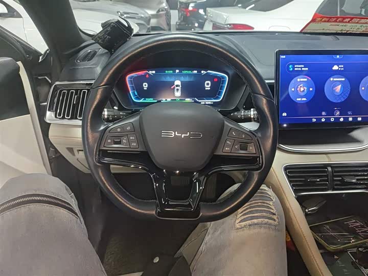 Zdjęcie 7 - BYD Song Plus Hybrid/EV
