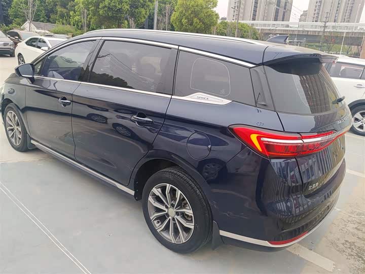 BYD Song Max 2021 2021款 升级版 1.5T 自动豪华型 6座