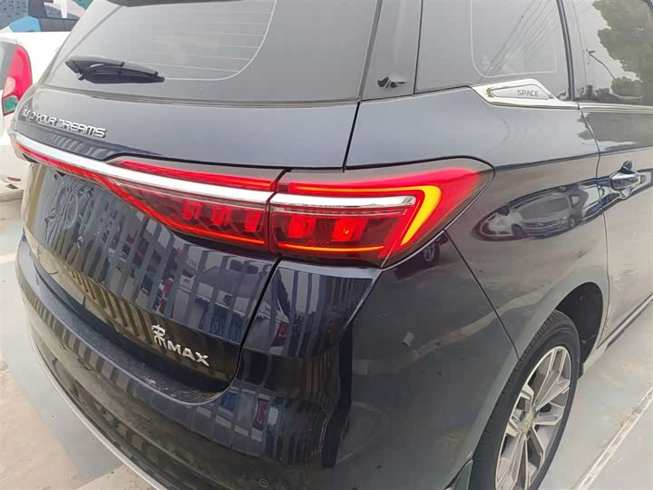 BYD Song Max 2021 2021款 升级版 1.5T 自动豪华型 6座