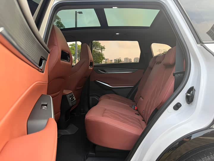 Zdjęcie 5 - Changan CS75 Plus