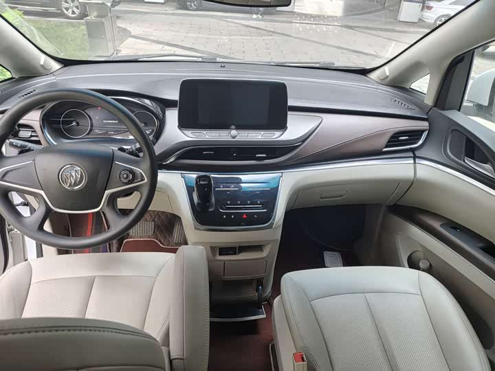 Фото 8 - Buick GL8 ES