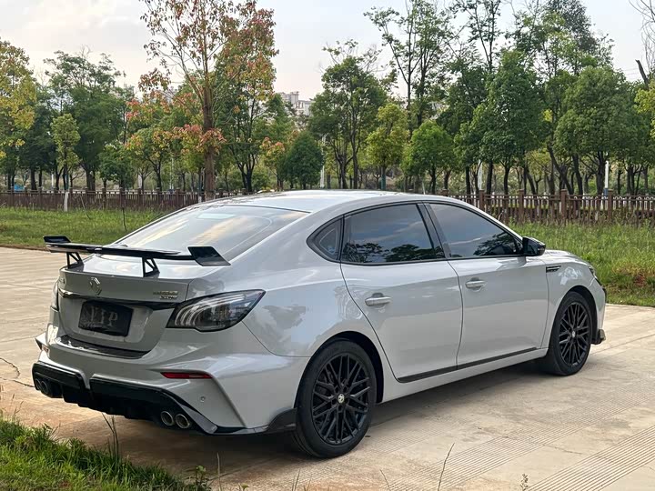 MG Motor 6 2025 2025款 1.5T XLINE 猎鲨版